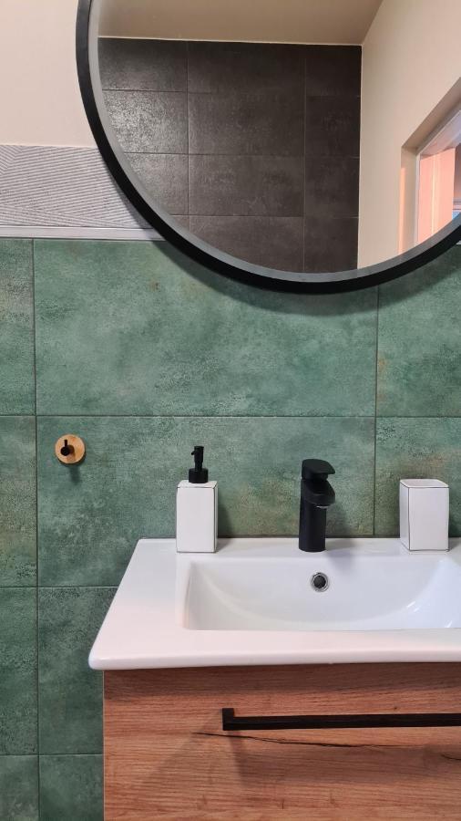 Urocze Apartamenty Na Wsi Goledzinow Εξωτερικό φωτογραφία
