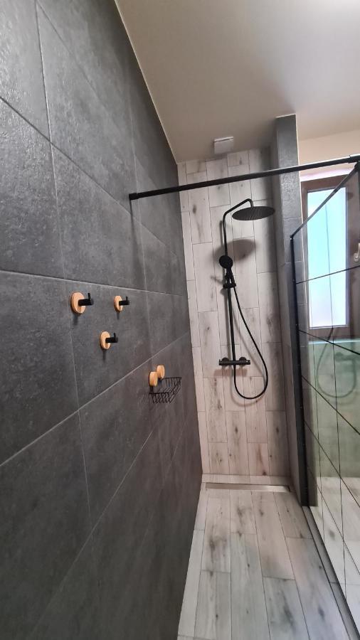 Urocze Apartamenty Na Wsi Goledzinow Εξωτερικό φωτογραφία