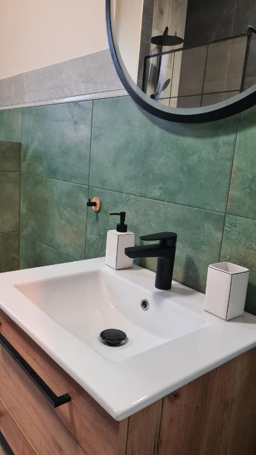 Urocze Apartamenty Na Wsi Goledzinow Εξωτερικό φωτογραφία